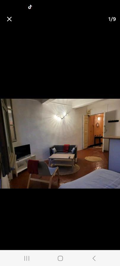 Petit Coin Provencal Elegant Et Central Apartment Aix-en-Provence Exterior photo